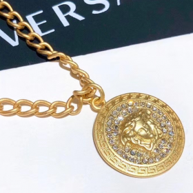 2020 Versace Medusa  Gold Medallion Crystals Necklaces  DG17382